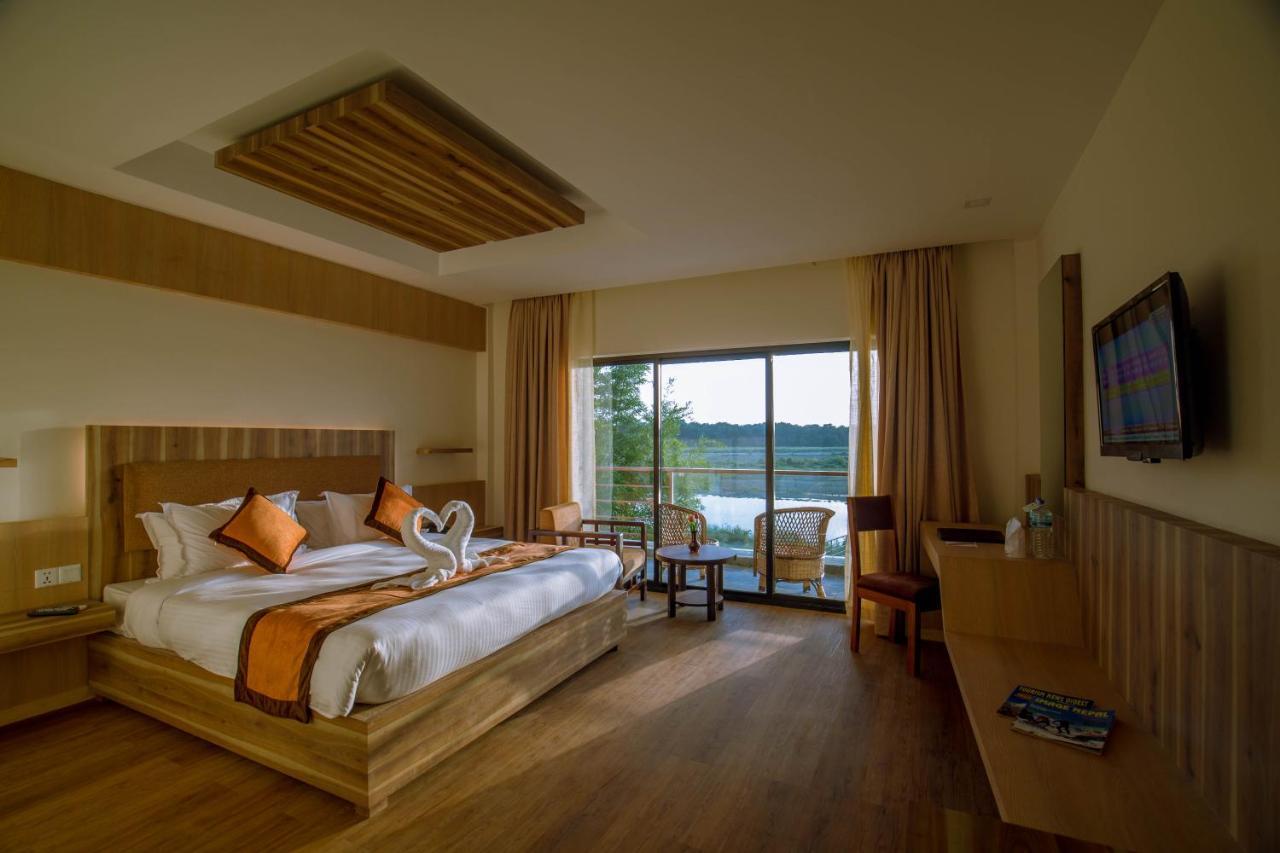 Park Safari Resort Sauraha Εξωτερικό φωτογραφία