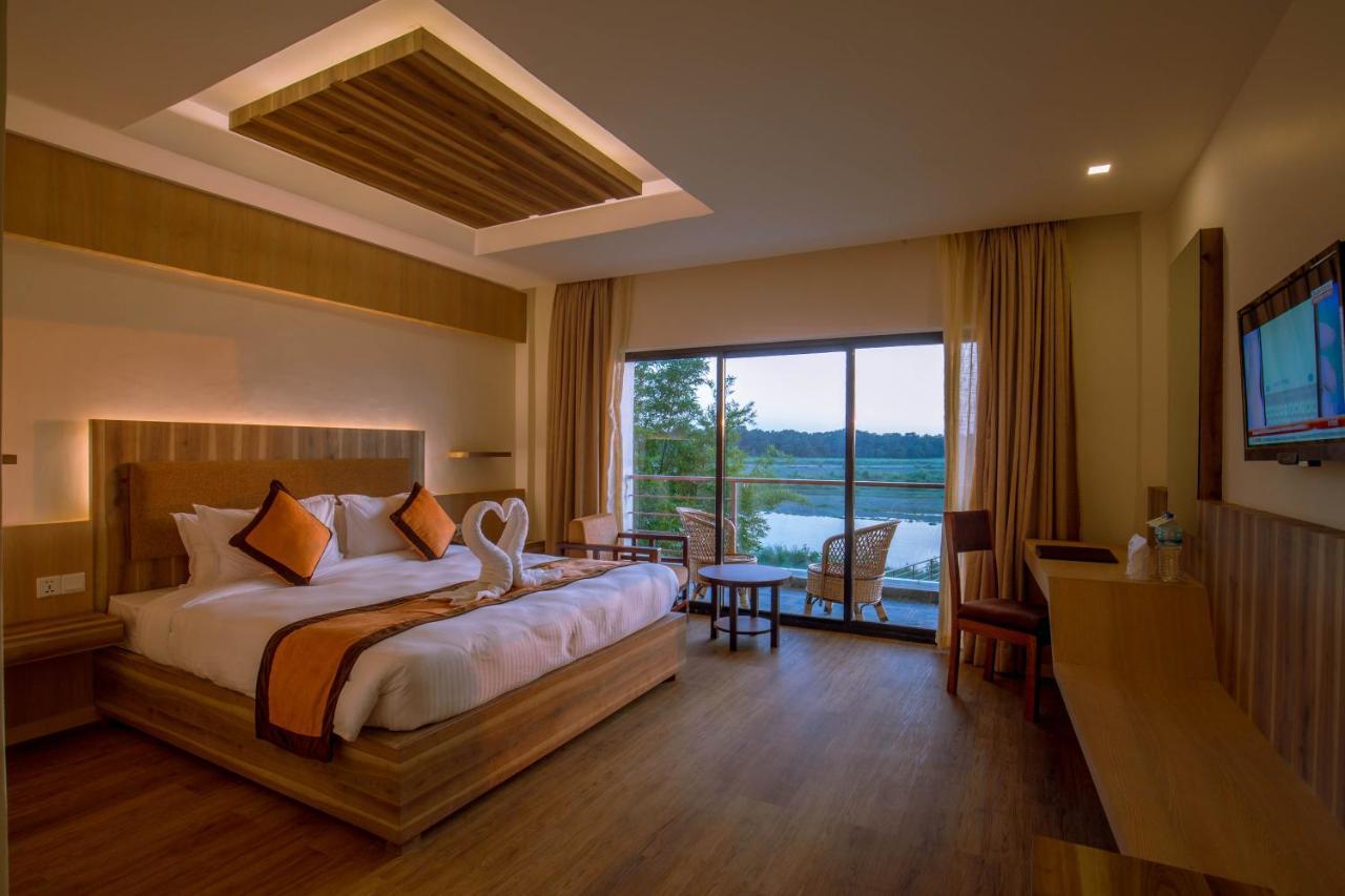 Park Safari Resort Sauraha Εξωτερικό φωτογραφία