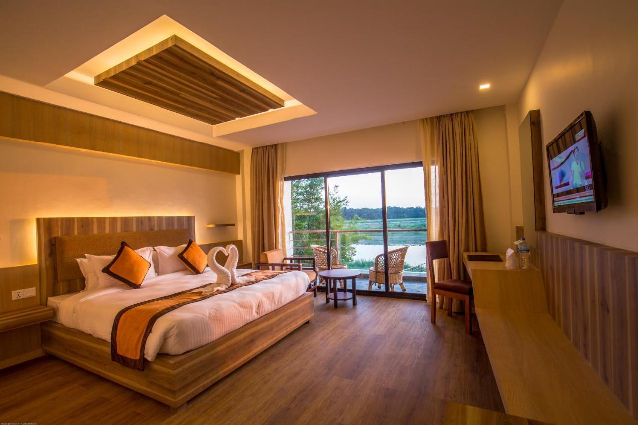 Park Safari Resort Sauraha Εξωτερικό φωτογραφία