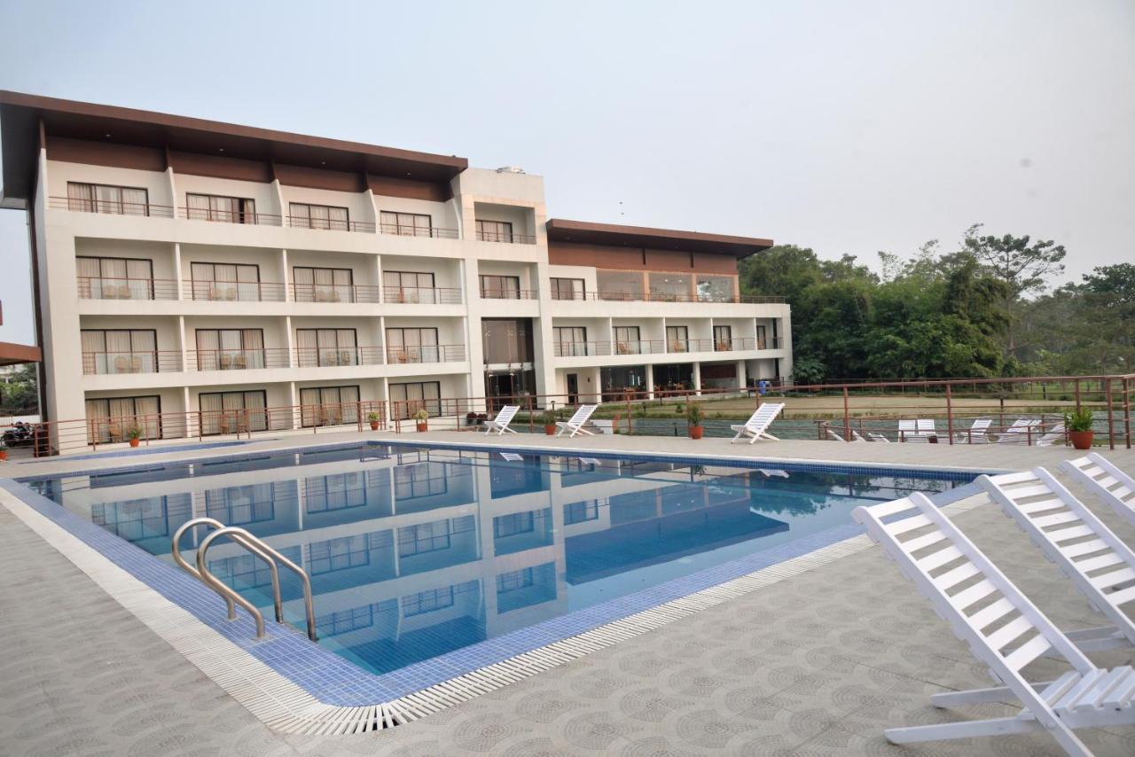 Park Safari Resort Sauraha Εξωτερικό φωτογραφία