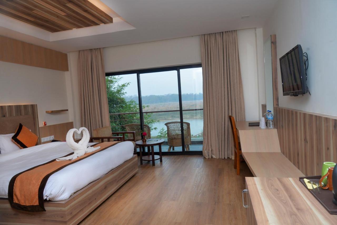 Park Safari Resort Sauraha Εξωτερικό φωτογραφία