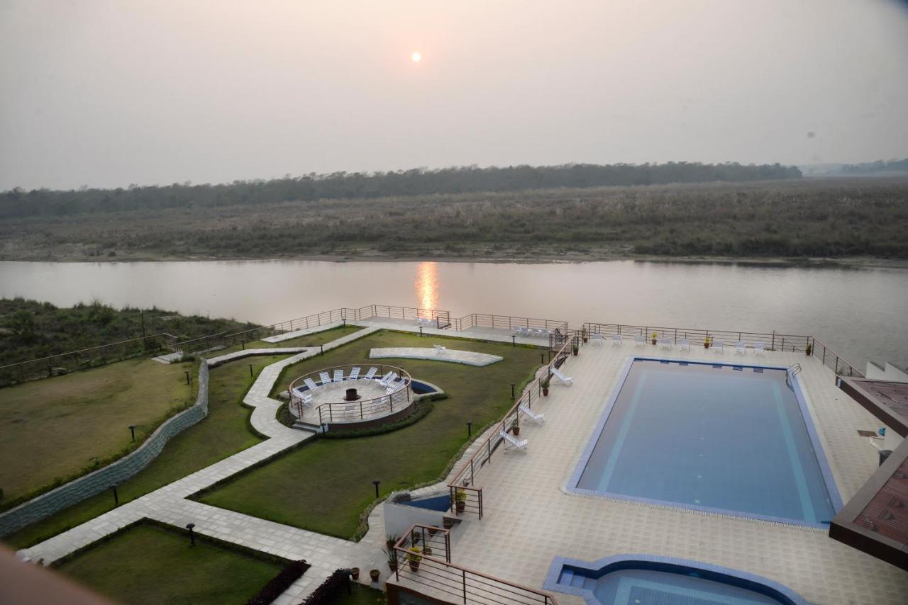 Park Safari Resort Sauraha Εξωτερικό φωτογραφία