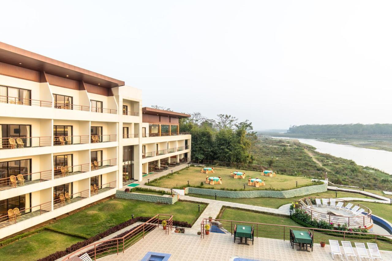 Park Safari Resort Sauraha Εξωτερικό φωτογραφία