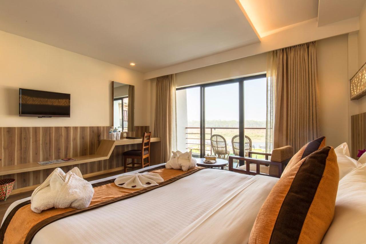 Park Safari Resort Sauraha Εξωτερικό φωτογραφία